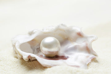 Queen of The Gems: An Examination into June’s Birthstone, the Pearl