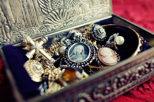 The History of Jewellery Styles and Trends