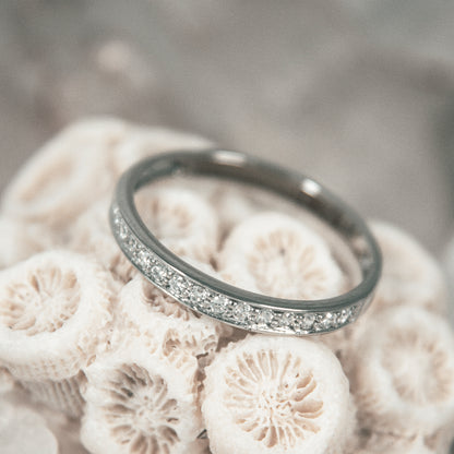 NR3630- Half eternity cz band